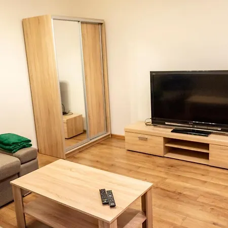 Wonderful Flat On Center