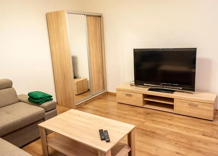 Wonderful Flat On Center